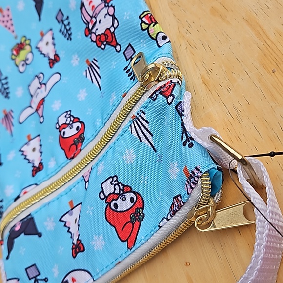 SANRIO HELLO KITTY AND FRIENDS CROSSBODY BAG - Picture 8 of 11